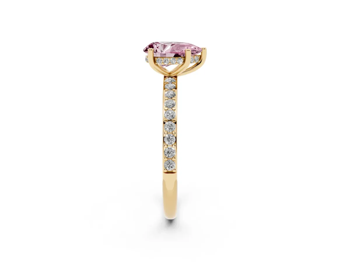 Fancy Pink Pear Cut Cut Diamond Pavé Band Ring with Four-Prong Setting Yellow gold