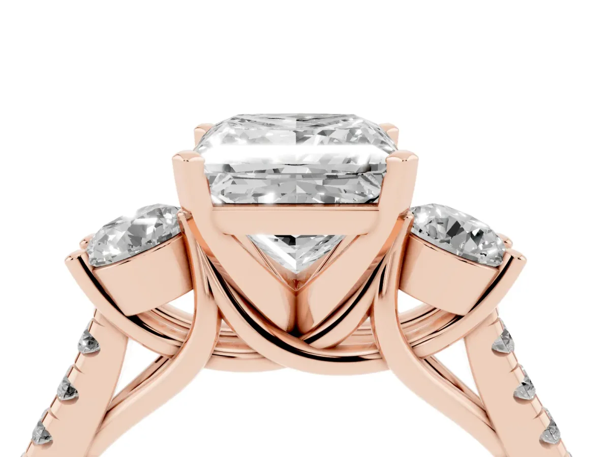 Three-Stone Princess Cut Diamond Pavé Band with Four-Prong Setting Rose gold