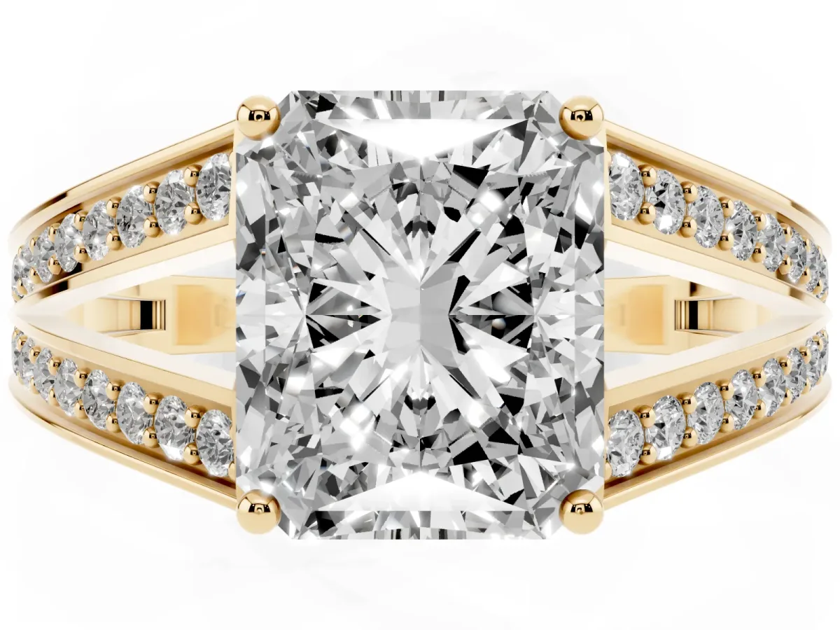 Radiant Cut Diamond Split Shank Ring with Pavé Band and Four-Prong Setting Yellow gold