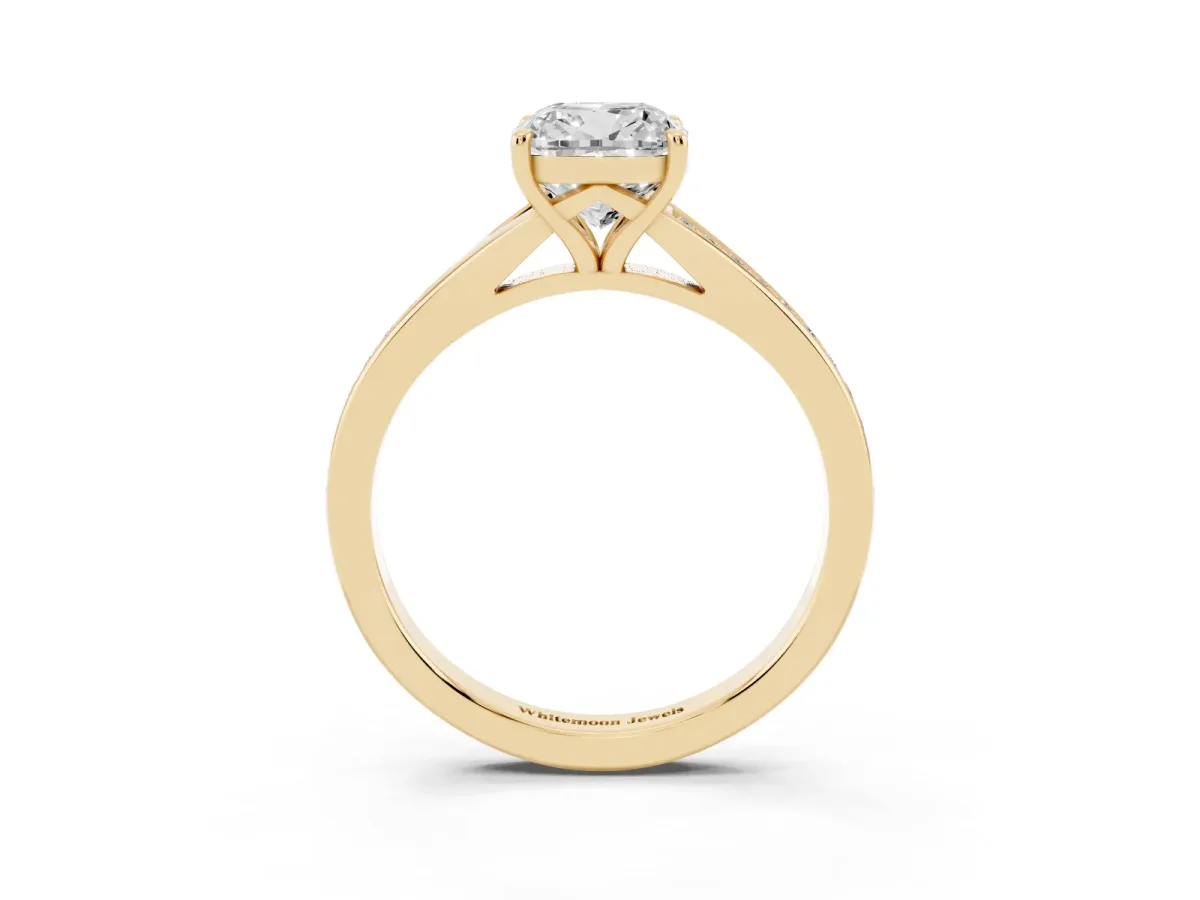 Cushion Cut Diamond Solitaire Ring with Pavé Band and Prong Setting Yellow gold