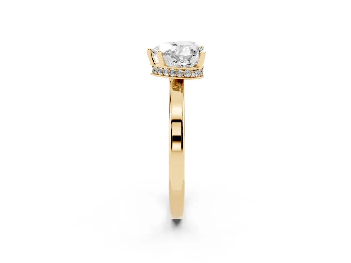 Heart Cut Cut Solitaire Engagement Ring with Four-Prong Setting on a Classic Band Yellow gold
