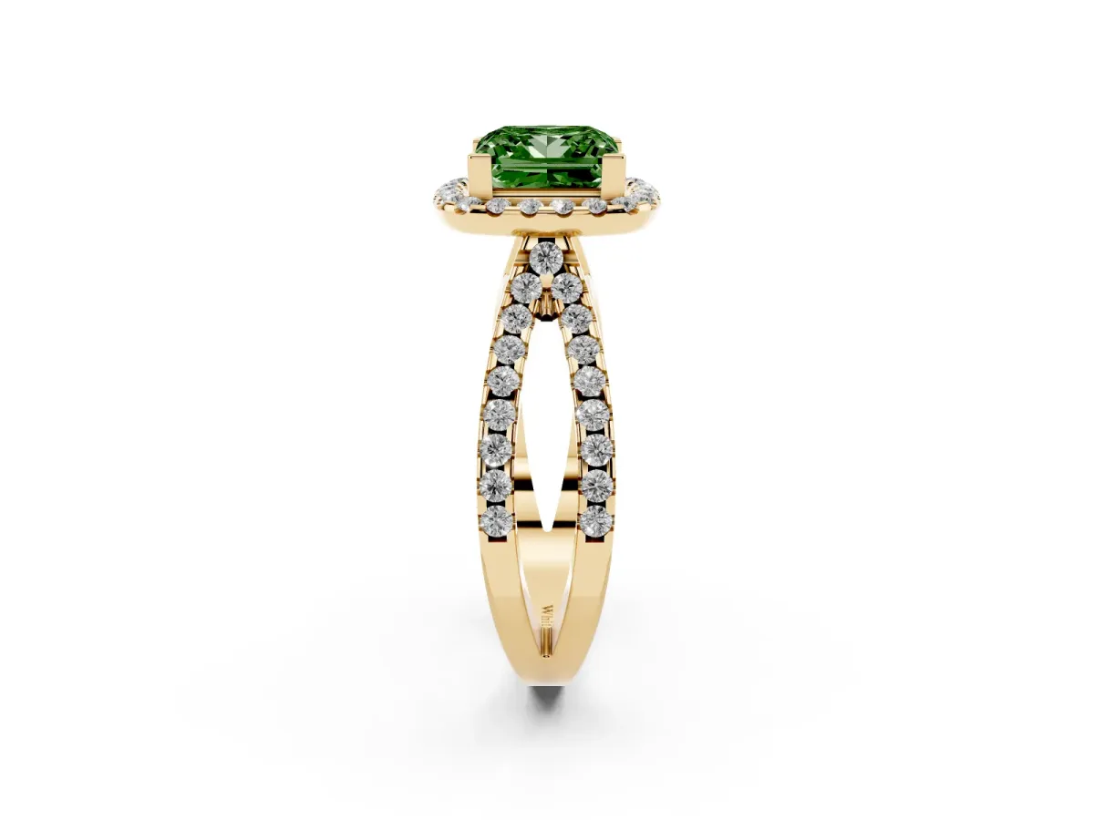 Fancy Green Princess Cut Diamond Halo Ring with Split Shank Pavé Band and Prong Setting Yellow gold