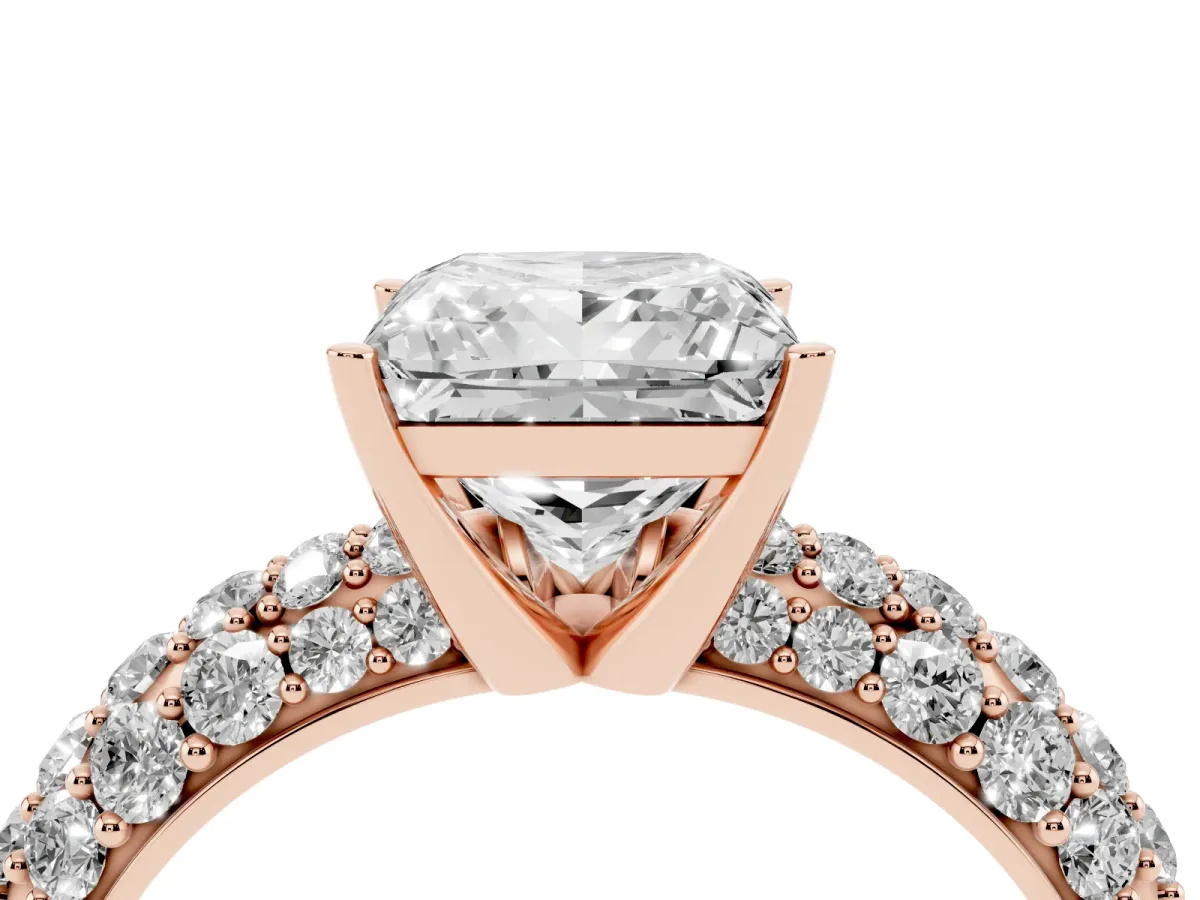 Princess Cut Diamond Pavé Band Solitaire Ring with Four-Prong Setting Rose gold