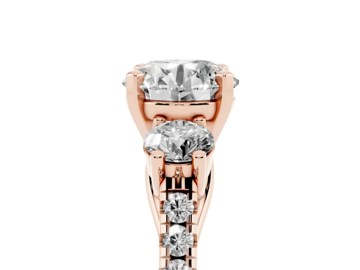 Three-Stone Round Cut Diamond Pavé Band with Four-Prong Setting Rose gold