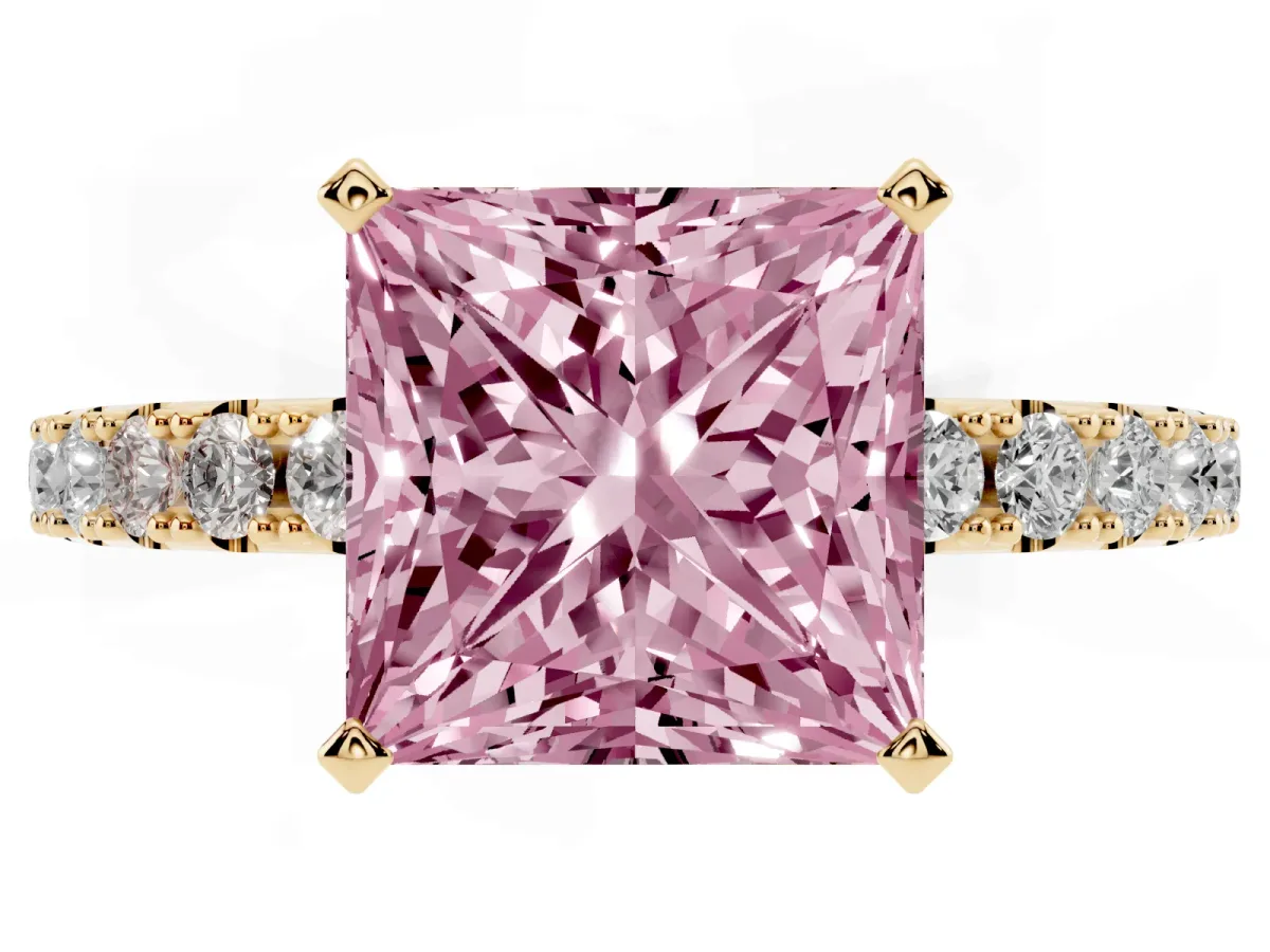 Fancy Pink Princess Cut Diamond Solitaire Pavé Band with Four-Prong Setting Yellow gold