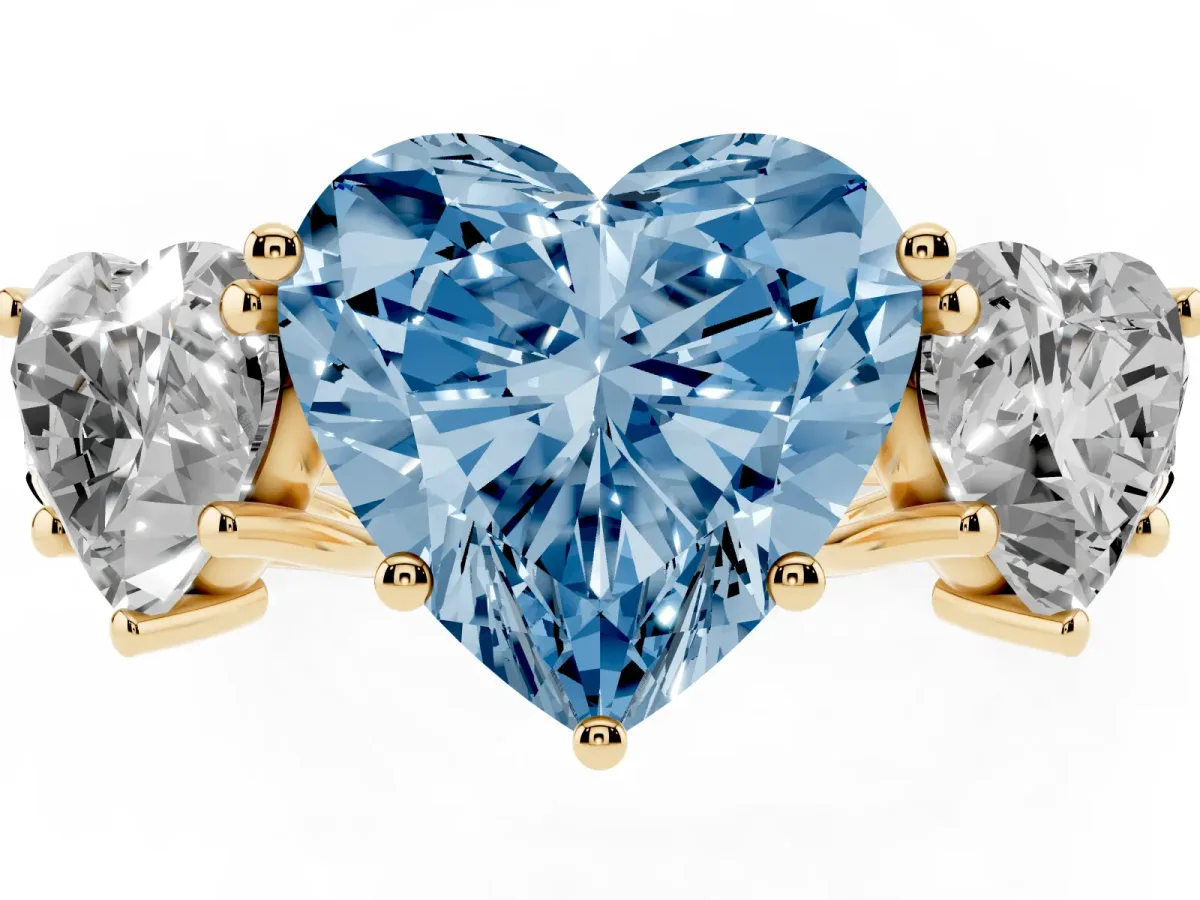 Fancy Blue Three-Stone Heart Cut Diamond Pavé Band with Prong Setting Yellow gold