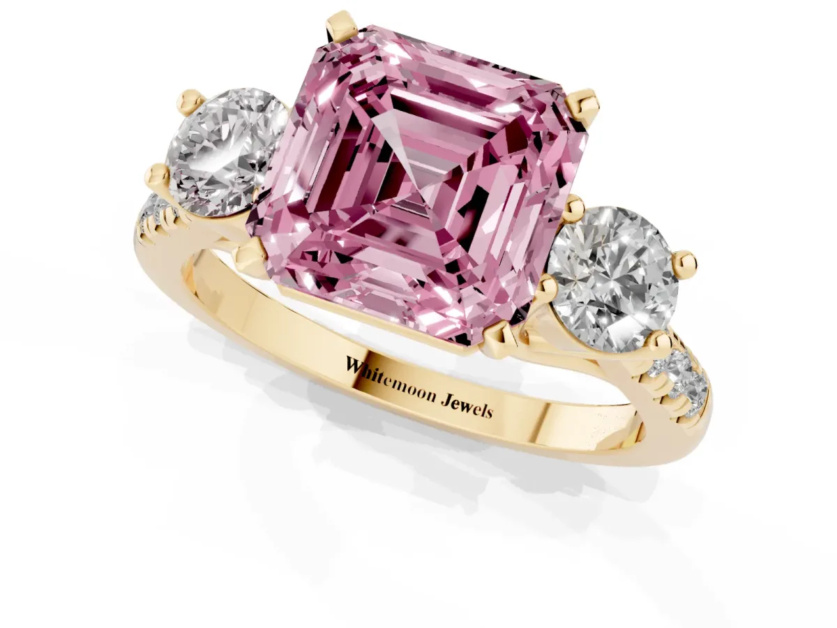 Fancy Pink Three-Stone Asscher Cut Diamond Pavé Band with Four-Prong Setting Yellow gold