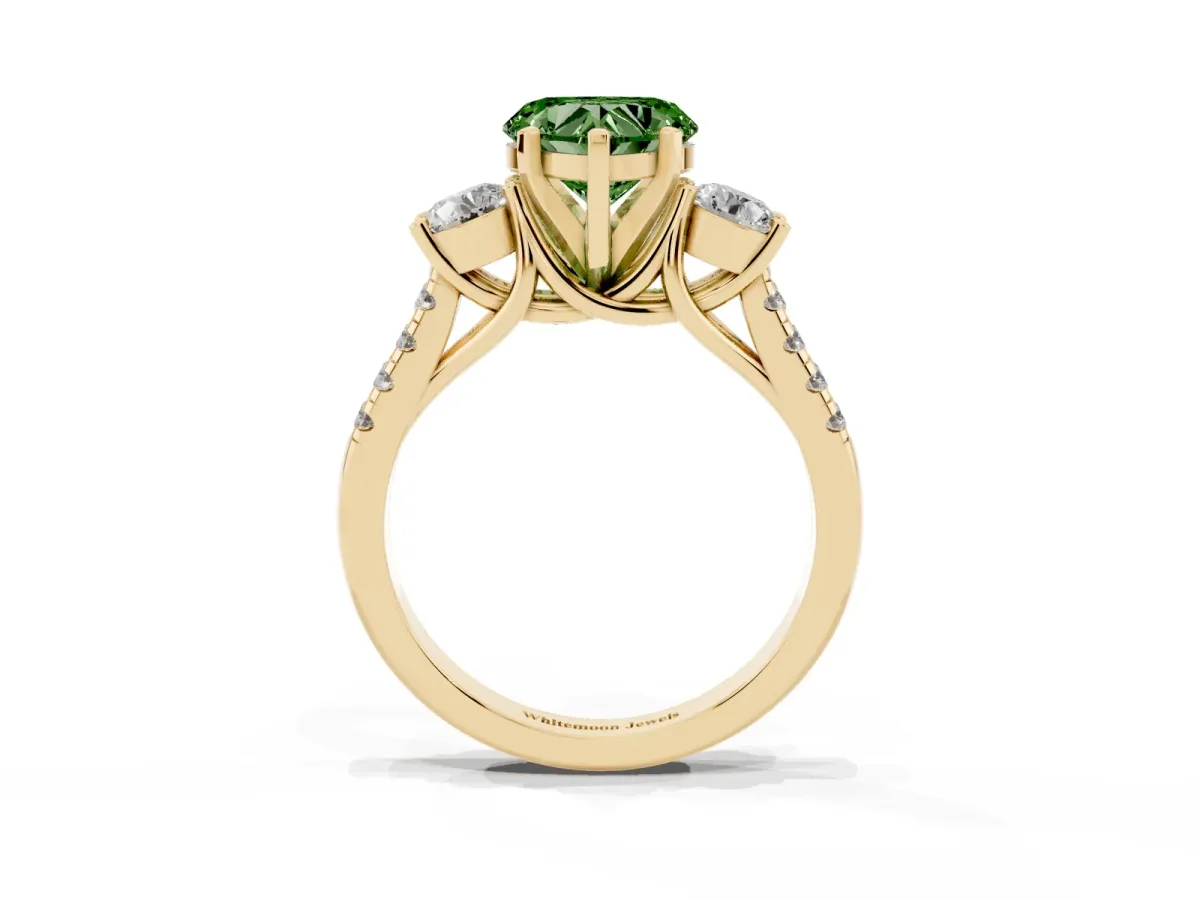 Fancy Green Three-Stone Heart Cut Diamond Pavé Band with Four-Prong Setting Yellow gold