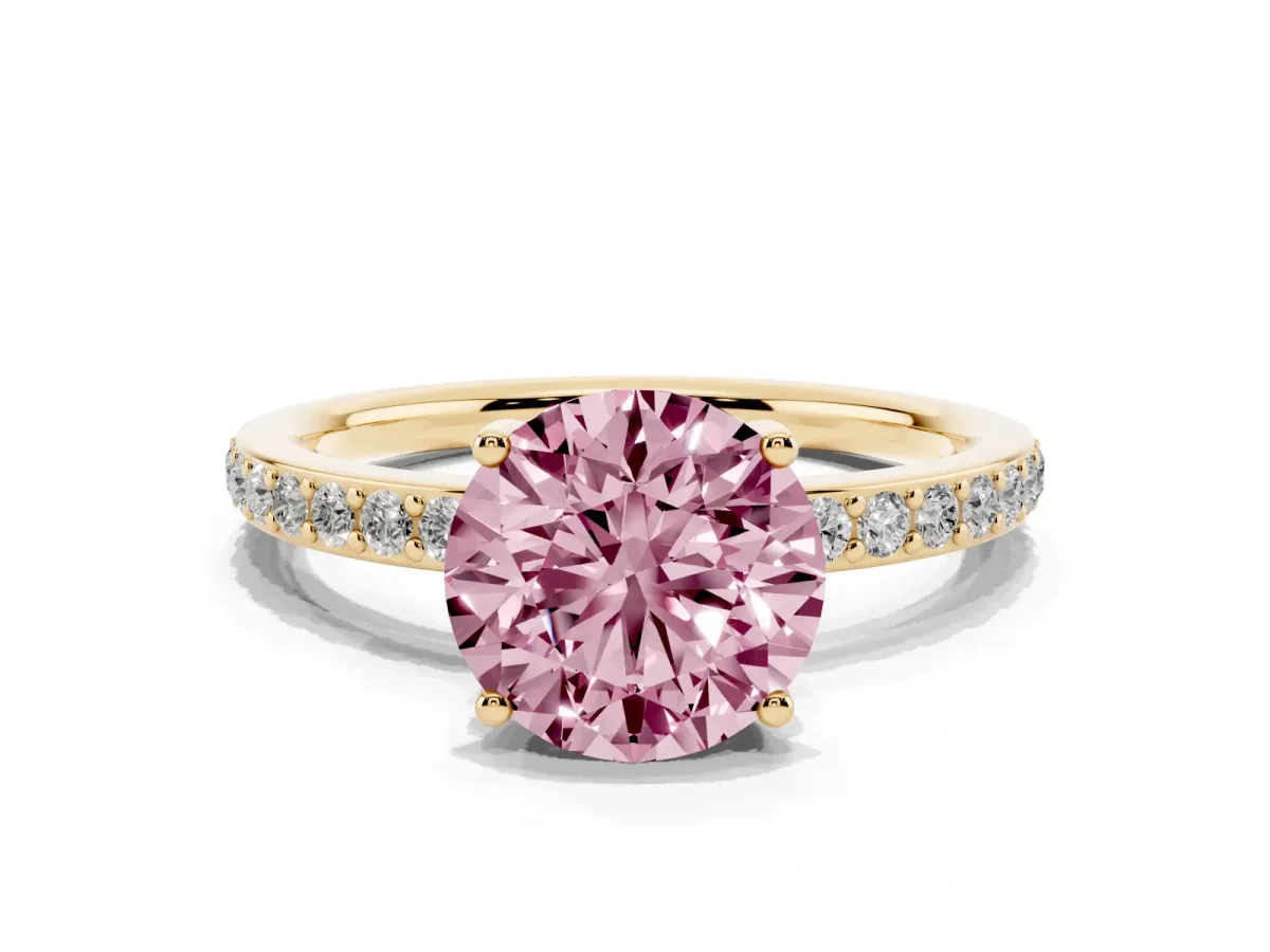 Fancy Pink Round Cut Cut Diamond Pavé Band Ring with Four-Prong Setting Yellow gold