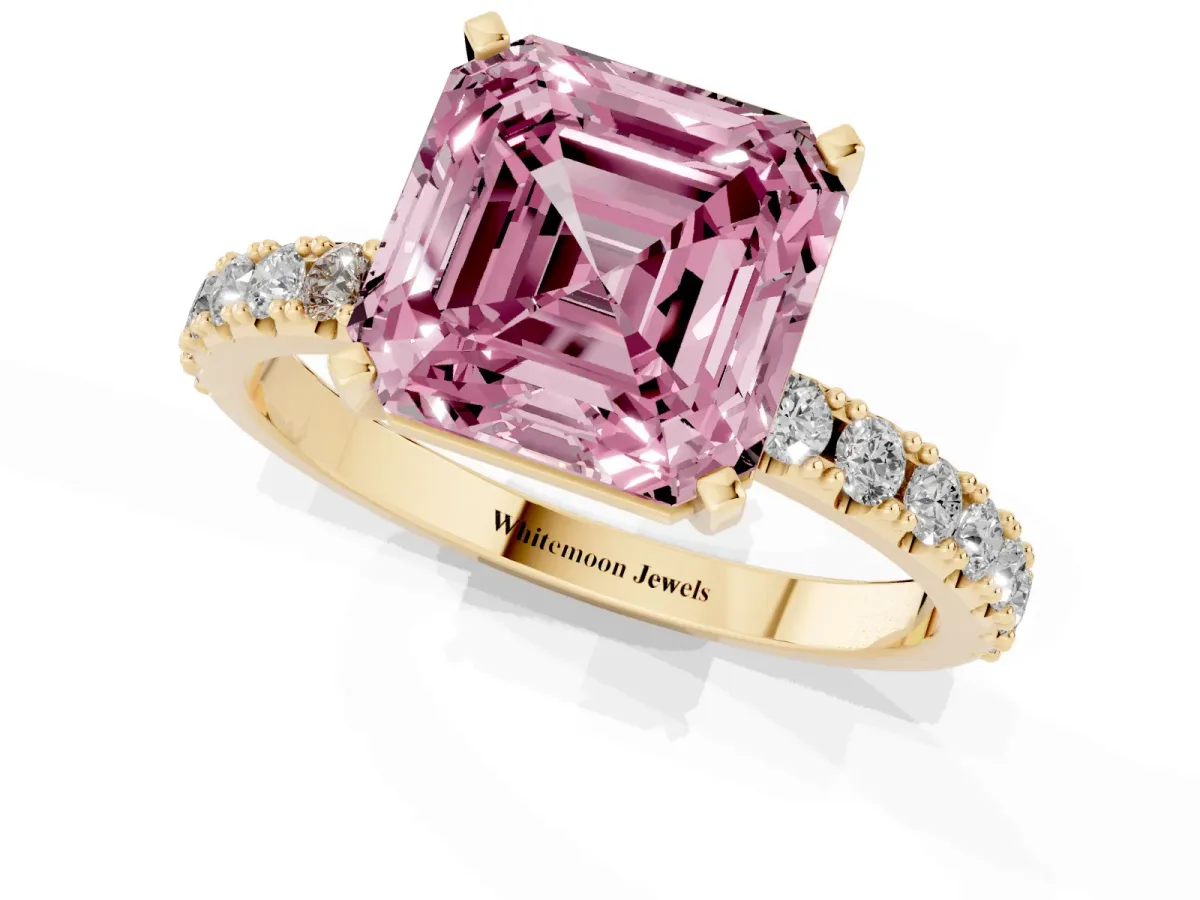 Fancy Pink Asscher Cut Diamond Solitaire Pavé Band with Four-Prong Setting Yellow gold