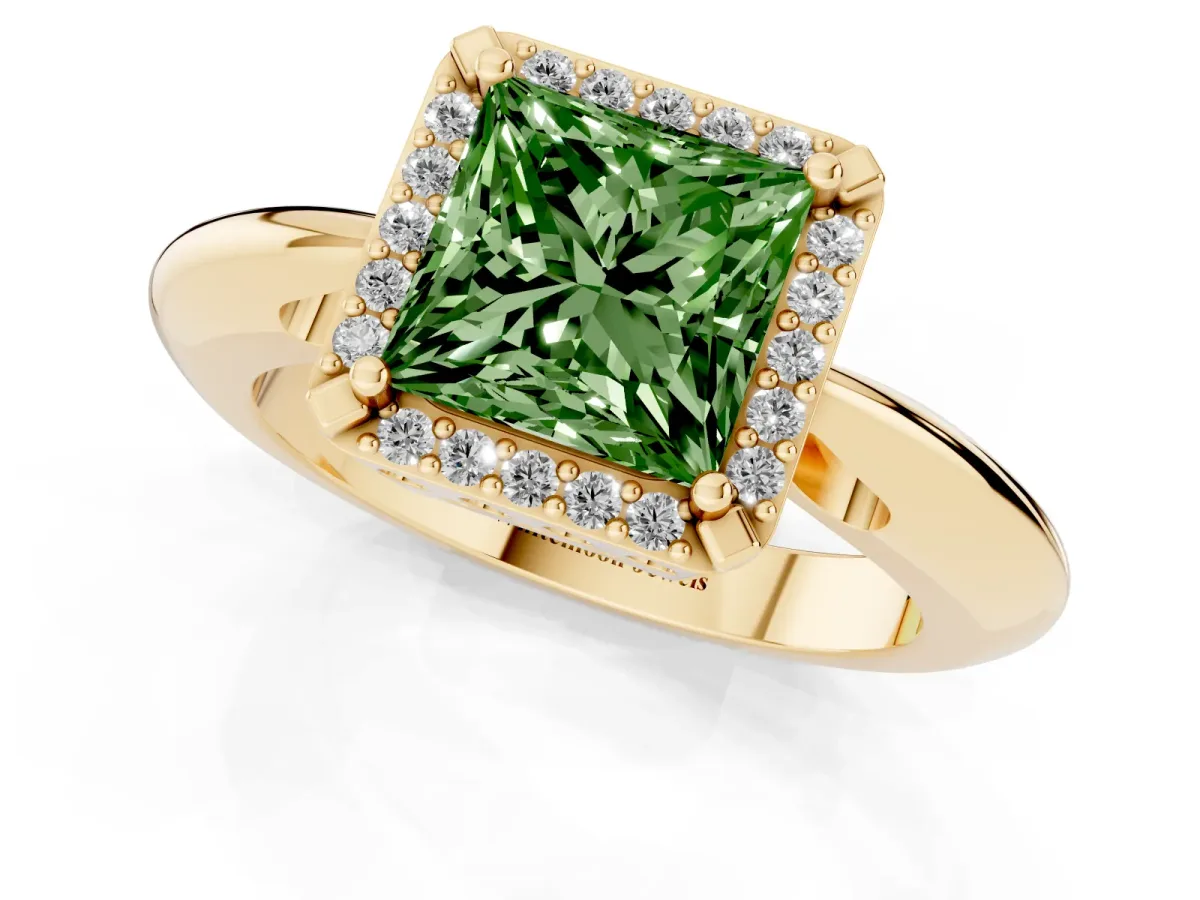 Fancy Green Princess Cut Cut Diamond Halo Engagement Ring with Split Shank and Four-Prong Setting Yellow gold