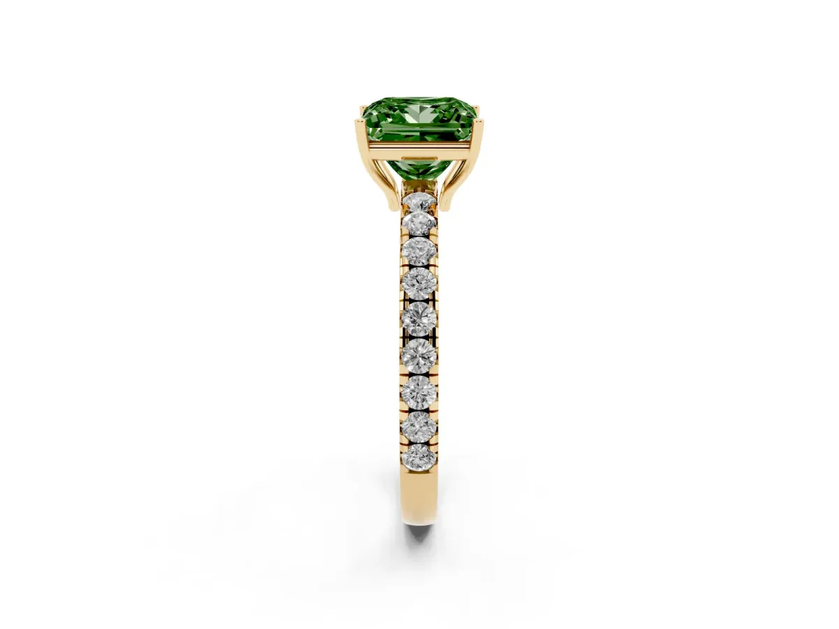 Fancy Green Princess Cut Diamond Pavé Solitaire Engagement Ring with Four-Prong Setting Yellow gold
