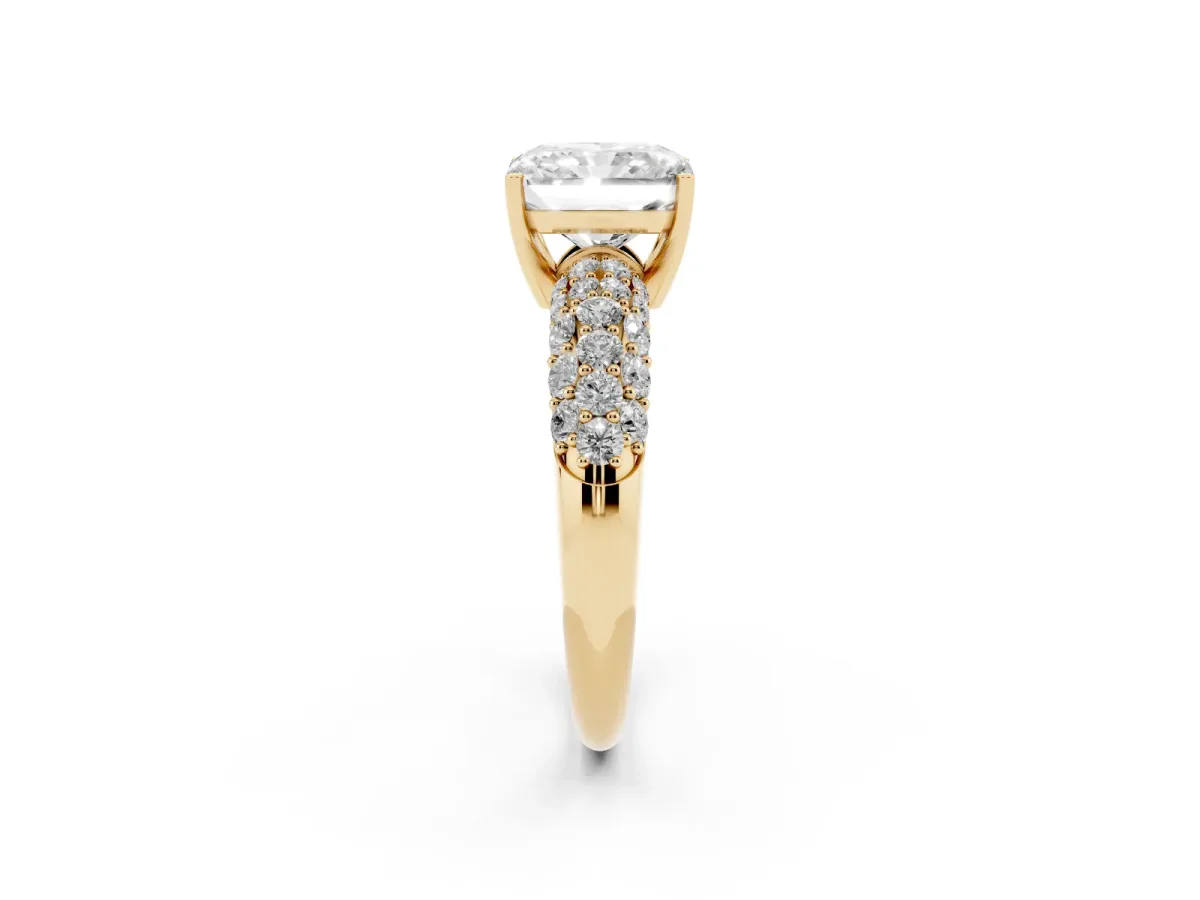 Radiant Cut Diamond Pavé Band Solitaire Ring with Four-Prong Setting Yellow gold