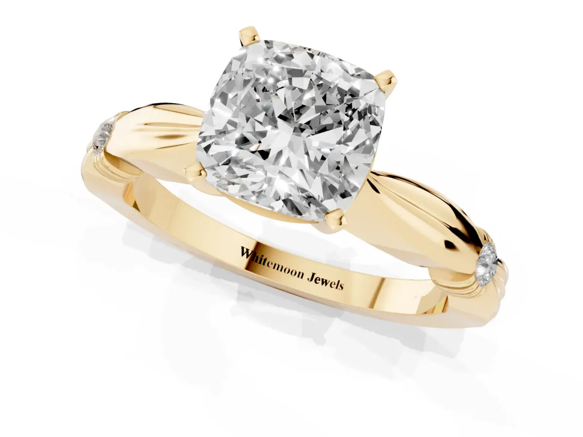 Cushion Cut Solitaire Diamond Twisted Band with Four-Prong Setting Yellow gold