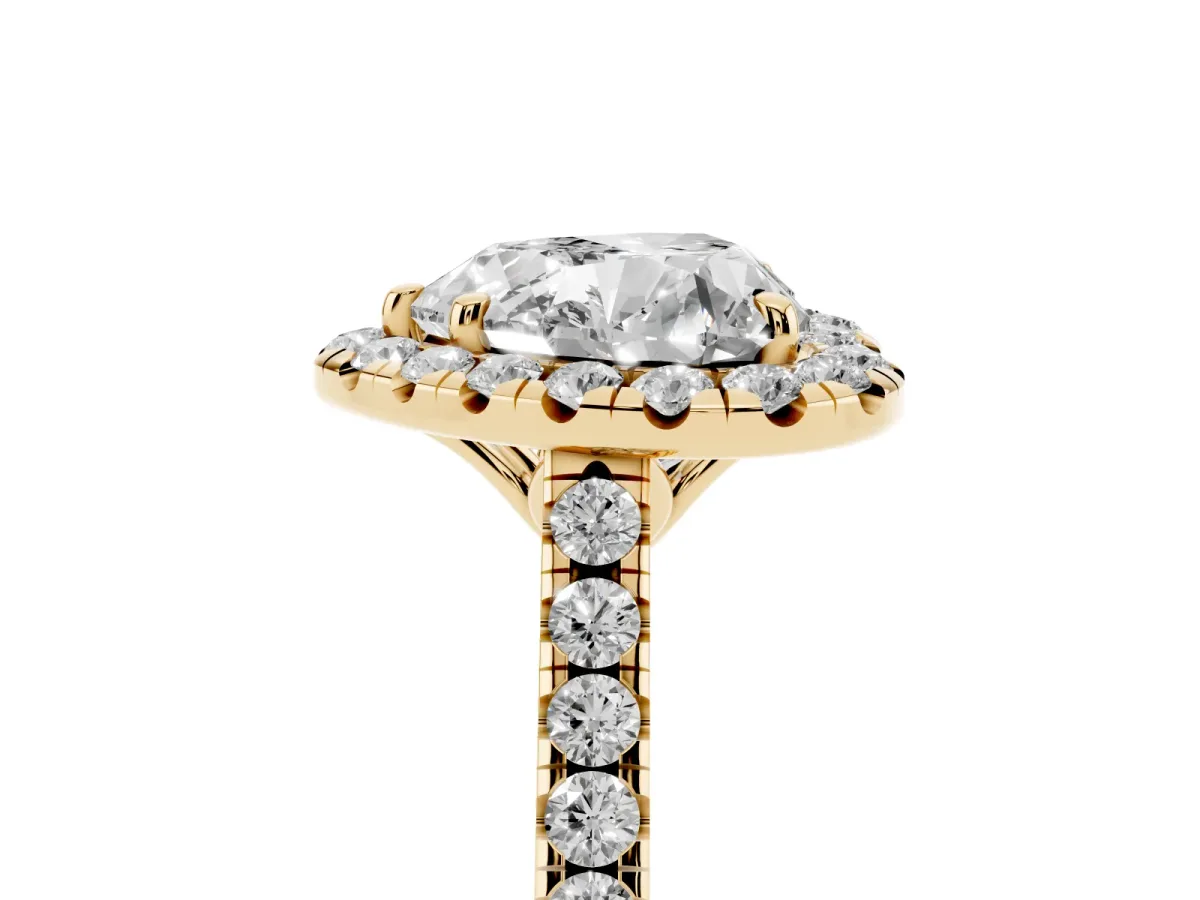 Heart Cut Halo Pavé Diamond Engagement Ring with Four-Prong Setting Yellow gold