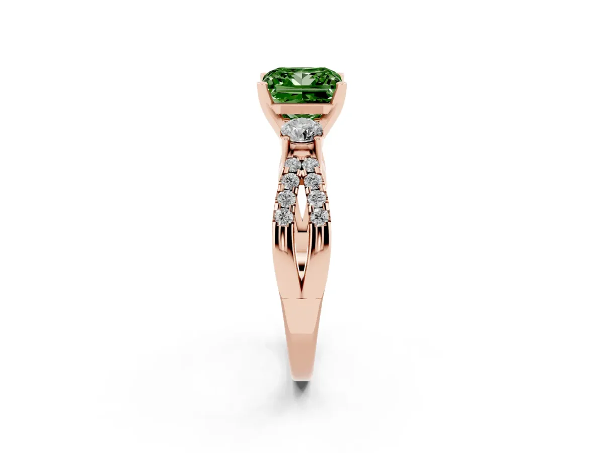 Fancy Green Princess Cut Diamond Three-Stone Ring with Pavé Split Shank and Four-Prong Setting Rose gold