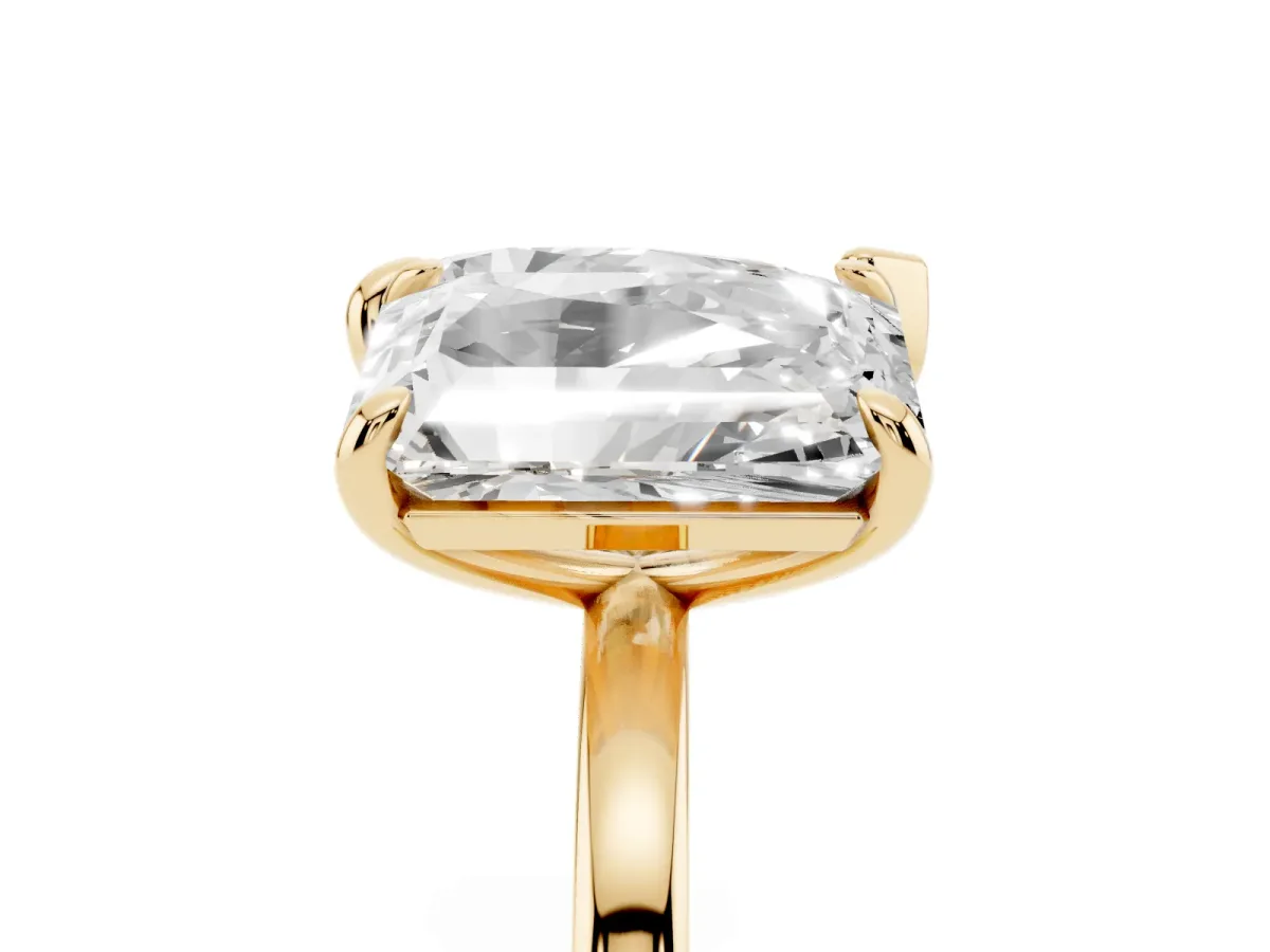 Pear and Radiant Toi Moi Ring with Prong Setting and Plain Band Yellow gold
