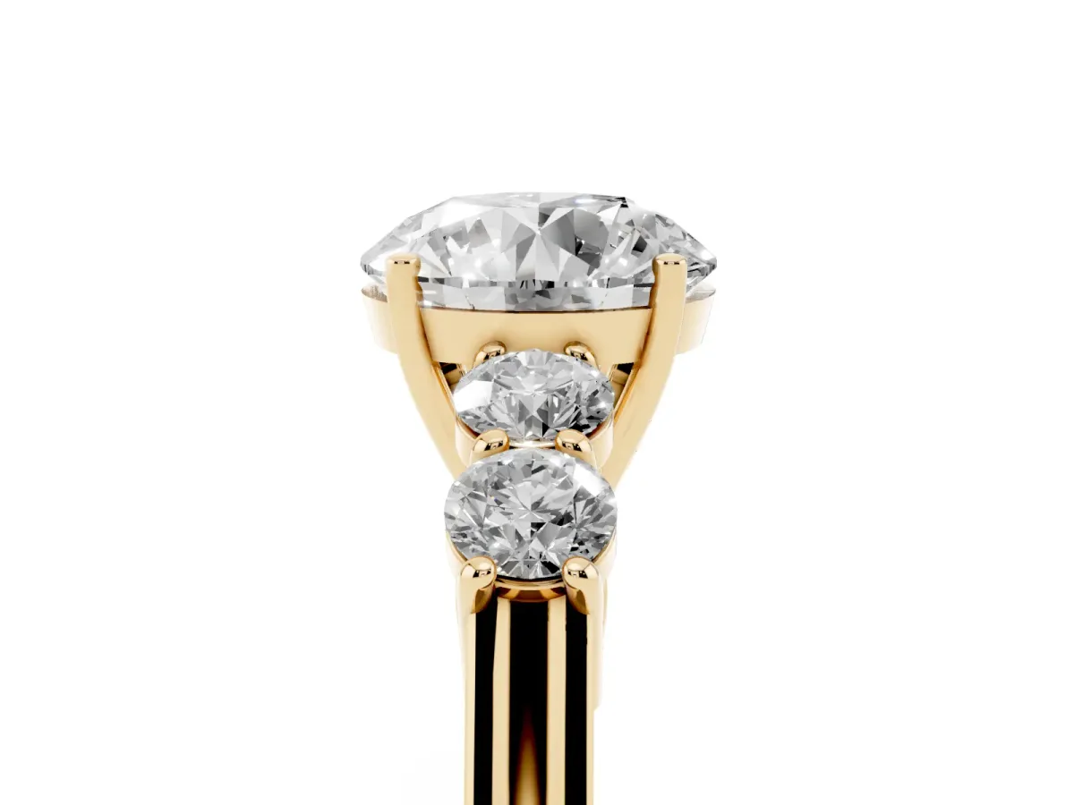 Round Cut Cut Diamond Five-Stone Prong Set White Gold Ring Yellow gold