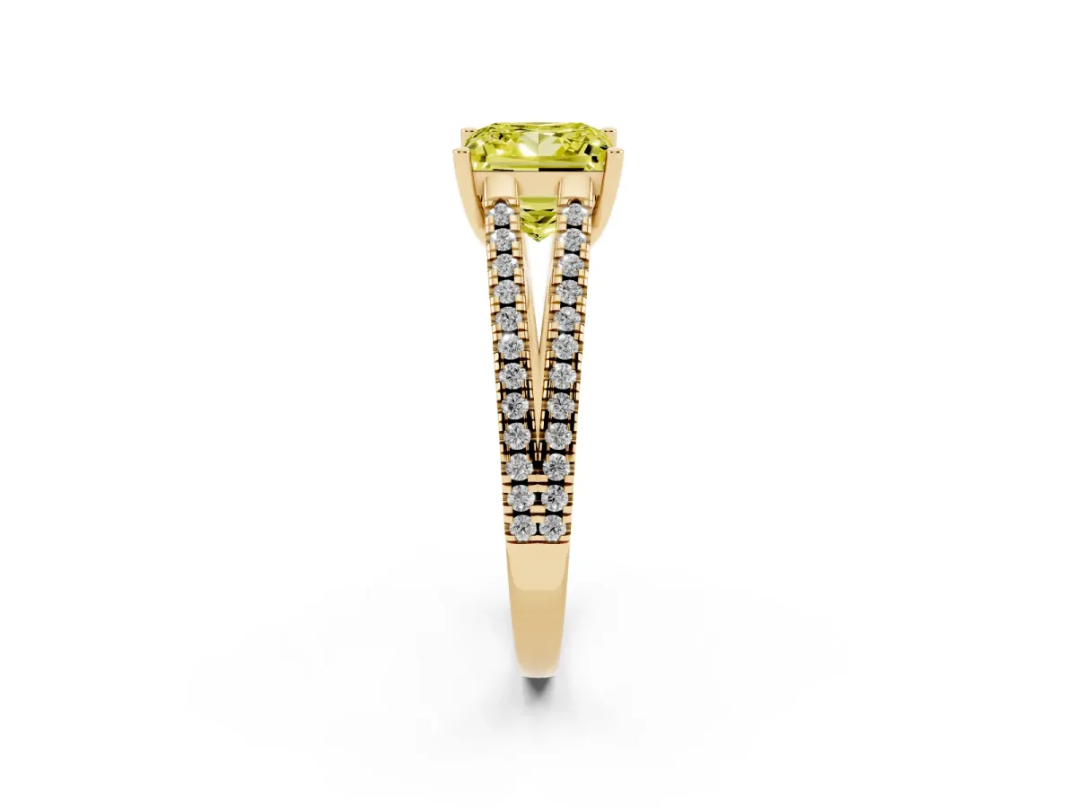 Fancy Yellow Princess Cut Diamond Solitaire Engagement Ring with Split Shank Pavé Band Yellow gold
