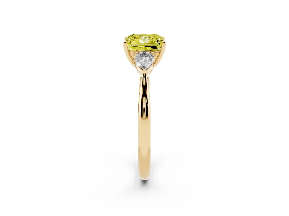 Fancy Yellow Three-Stone Princess Cut Brilliant Diamond Solitaire Ring with Tapered Band and Four-Prong Setting Yellow gold