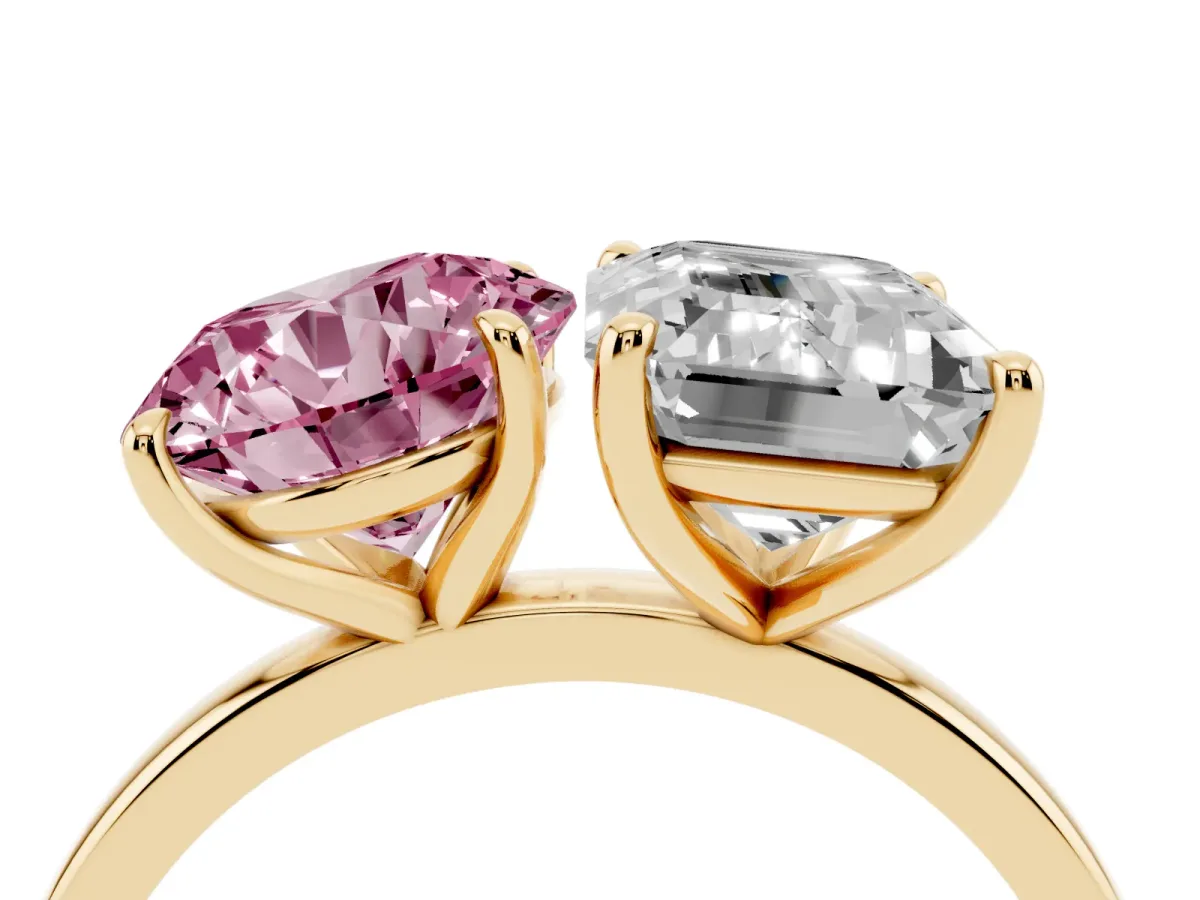 Fancy Pink Round Cut and Emerald Cut Toi Moi Ring with Prong Setting Yellow gold