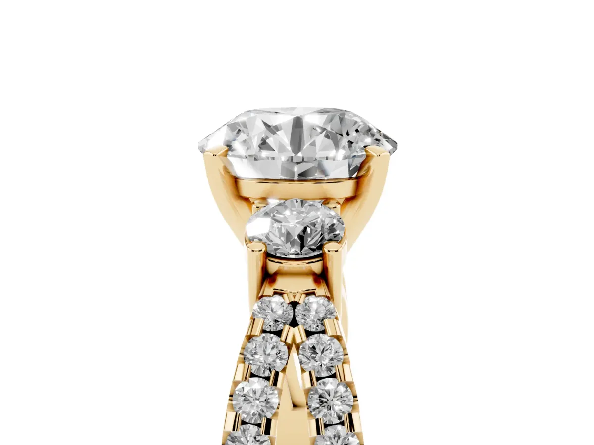 Round Cut Diamond Three-Stone Ring with Pavé Split Shank and Four-Prong Setting Yellow gold