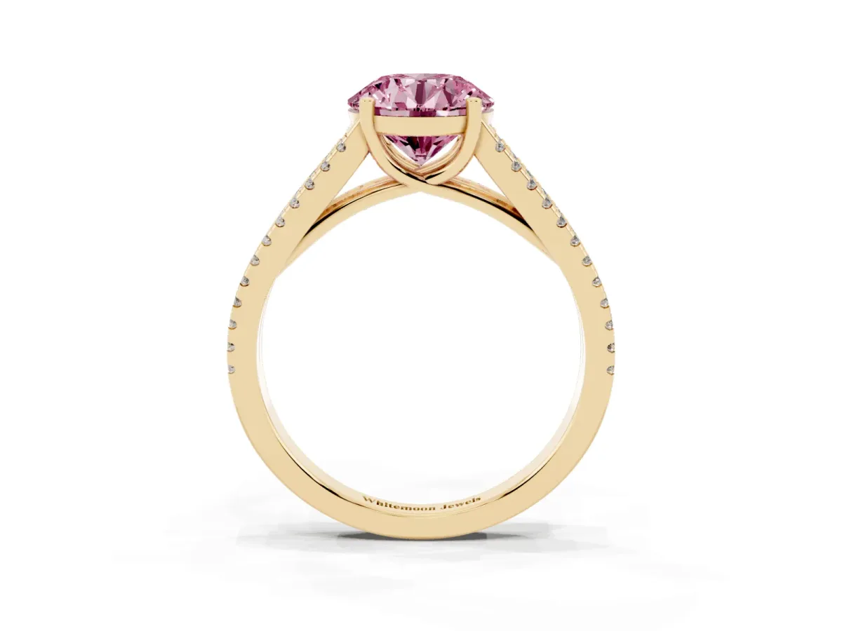 Fancy Pink Round Cut Diamond Solitaire Engagement Ring with Split Shank Pavé Band Yellow gold