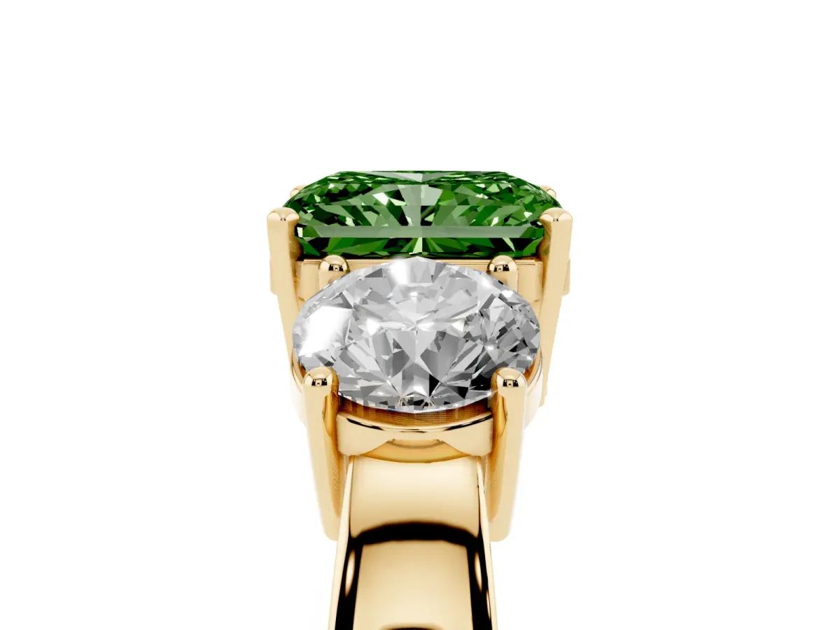 Fancy Green Three-Stone Radiant Cut Diamond Ring with Round Side Stones, Classic Band, and Four-Prong Setting Yellow gold
