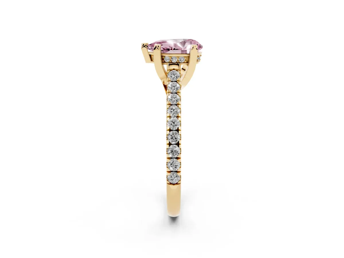 Fancy Pink Pear Cut Brilliant Diamond Solitaire with Pavé Band and Four-Prong Setting Yellow gold
