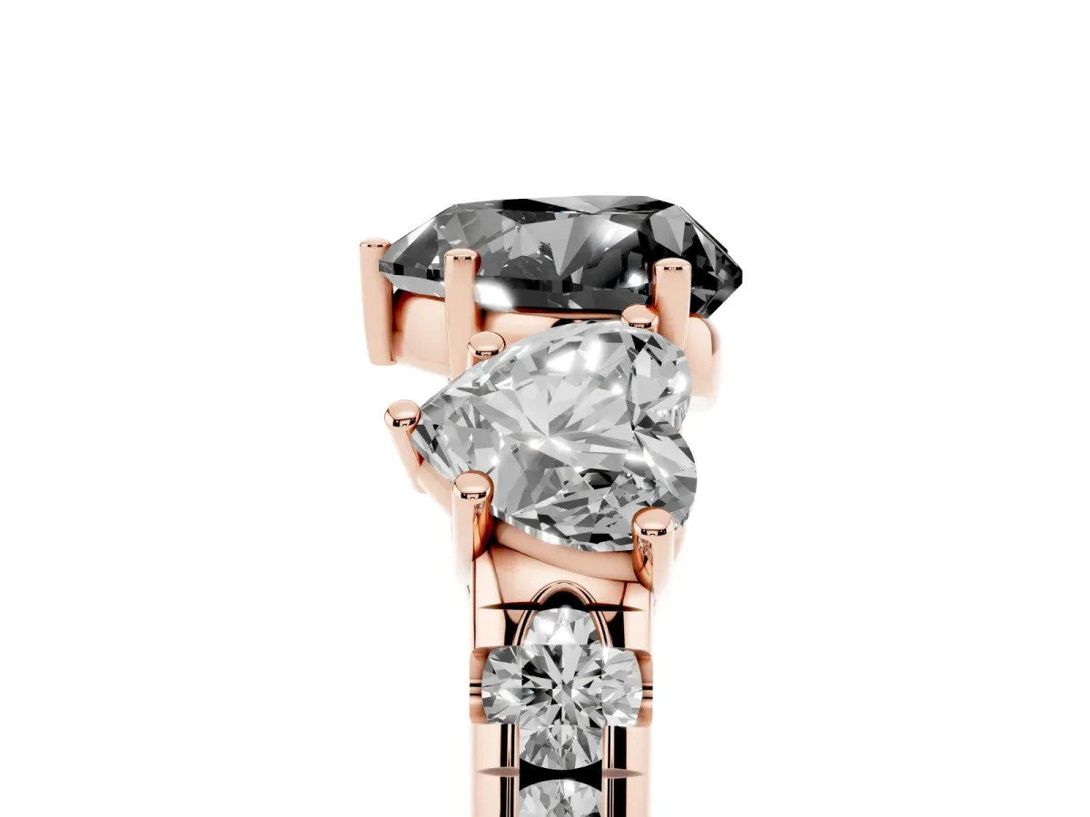 Fancy Black Three-Stone Heart Cut Diamond Pavé Band with Prong Setting Rose gold