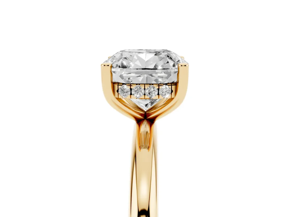 Cushion Cut Cut Solitaire Engagement Ring with Four-Prong Setting and Classic Band Yellow gold