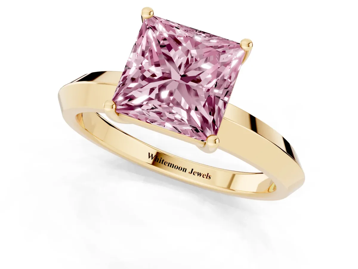 Fancy Pink Princess Cut Cut Solitaire Engagement Ring with Flat Band and Four-Prong Setting Yellow gold