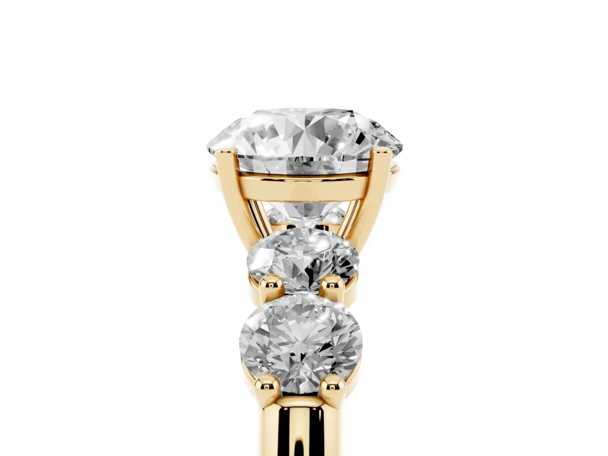 Round Cut Cut Five-Stone Prong Set Diamond Ring with Classic Band Yellow gold