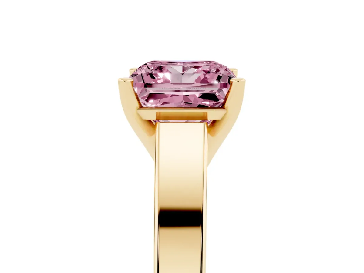 Fancy Pink Princess Cut Solitaire Engagement Ring with Four-Prong Setting and Tapered Band Yellow gold