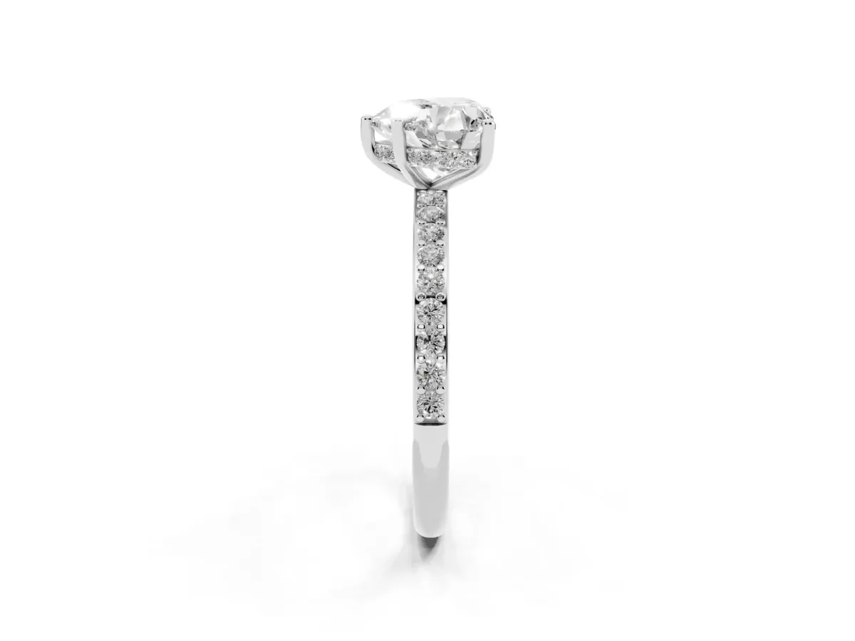 Heart Cut Cut Diamond Pavé Band Ring with Four-Prong Setting Platinum