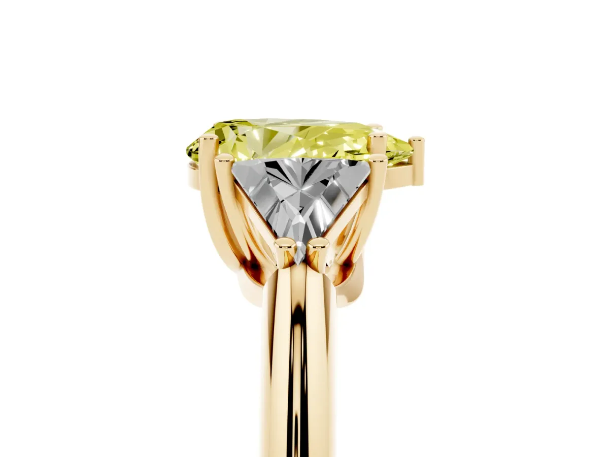 Fancy Yellow Three-Stone Pear Cut Diamond Engagement Ring with Trillion Side Stones and Prong Setting Yellow gold
