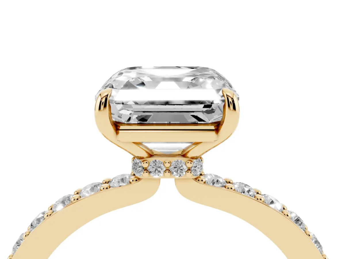Asscher Cut Diamond Pavé Engagement Ring with Round Accents and Prong Setting Yellow gold