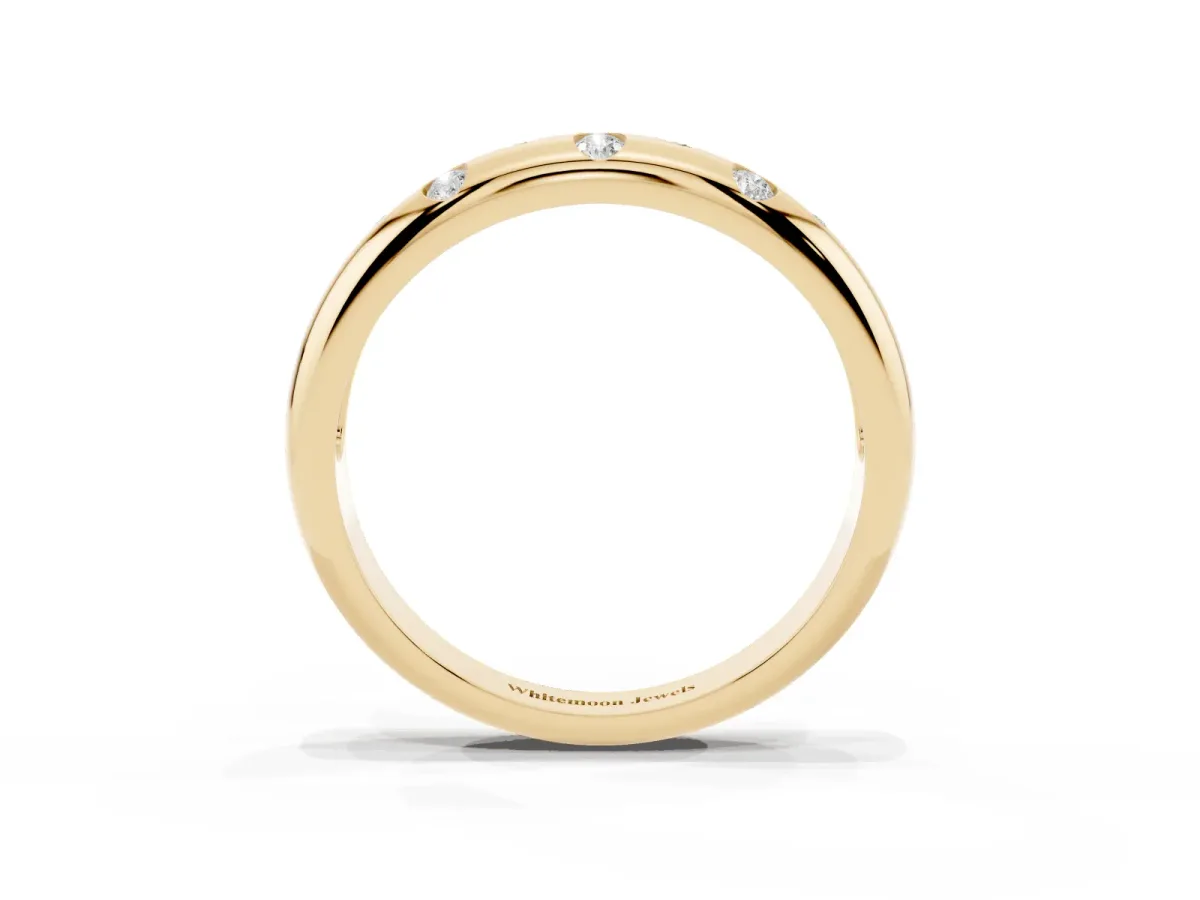 Round Diamond Flush-Set Comfort Fit Band Yellow gold