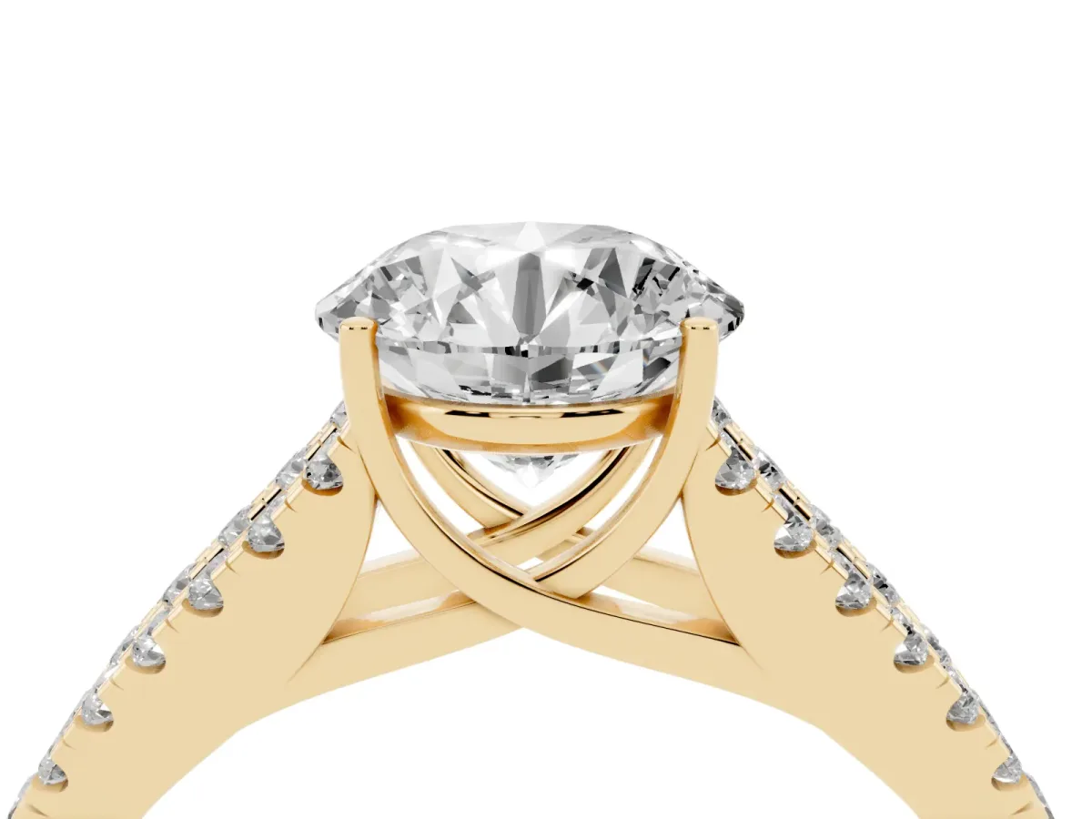 Round Cut Diamond Split Shank Engagement Ring with Round Pavé and Prong Setting Yellow gold