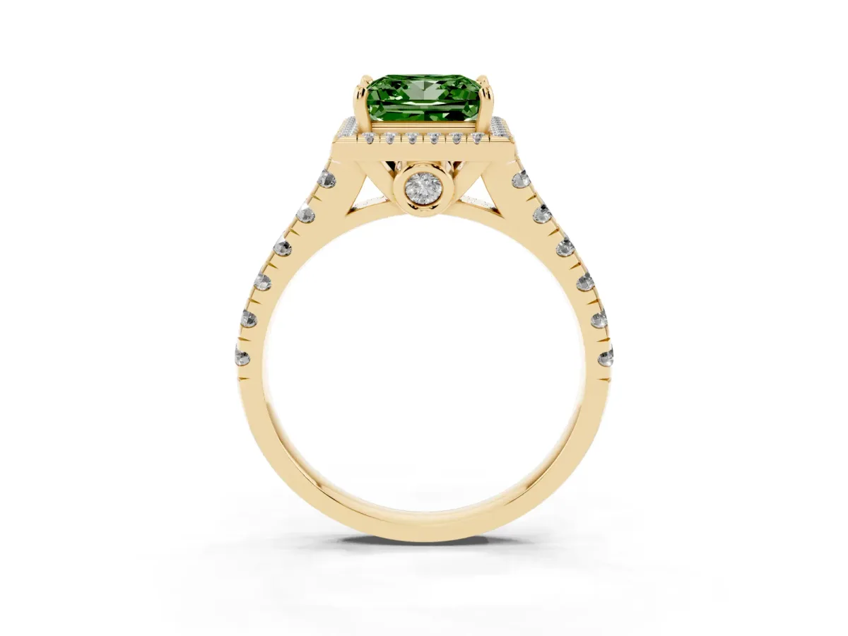 Fancy Green Princess Cut Halo Pavé Diamond Engagement Ring with Four-Prong Setting Yellow gold