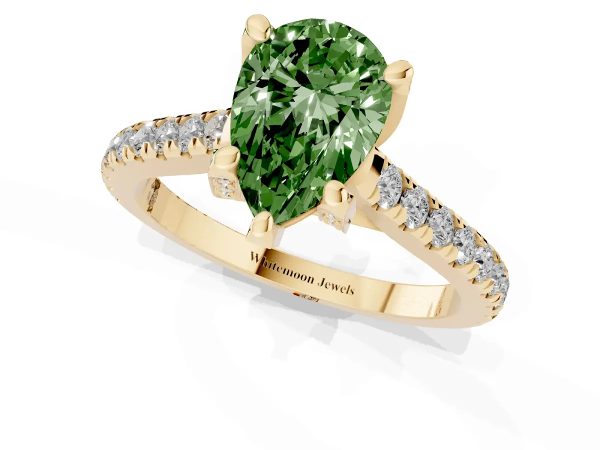 Fancy Green Pear Cut Brilliant Diamond Solitaire with Pavé Band and Four-Prong Setting Yellow gold