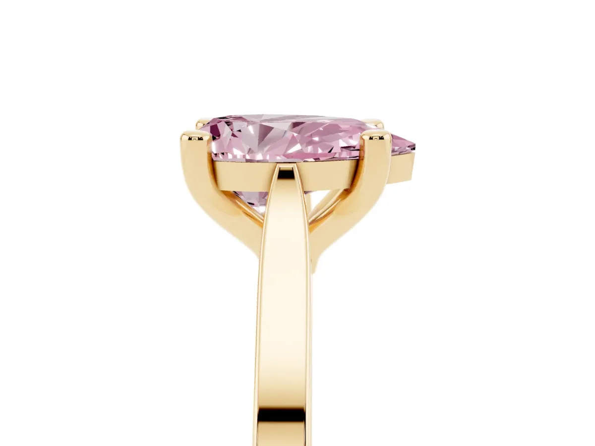 Fancy Pink Pear Cut Solitaire Diamond Ring with Four-Prong Setting and Tapered Band Yellow gold