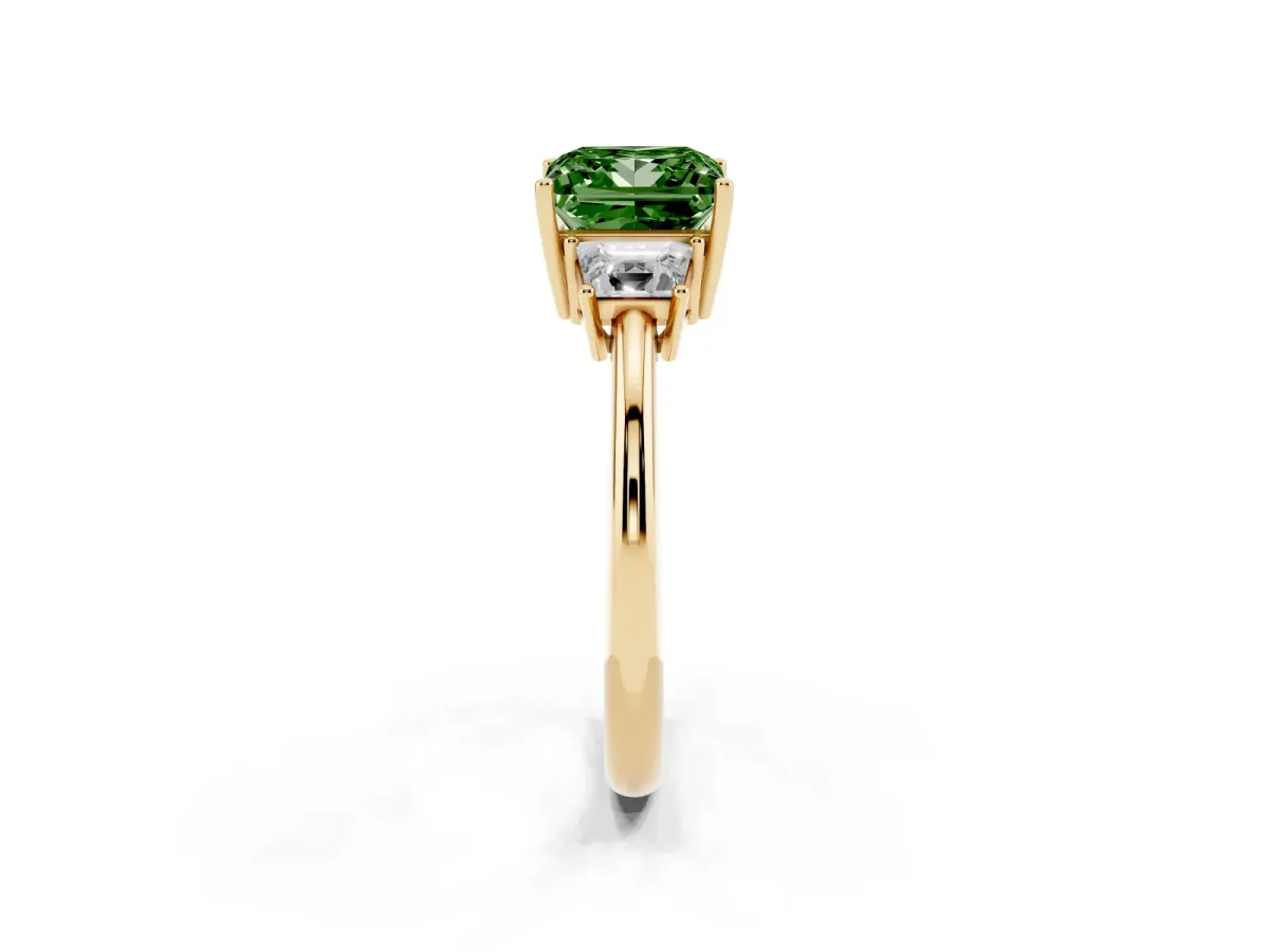Fancy Green Princess Cut Diamond Three-Stone Ring with Trapezoid Side Stones and Prong Setting Yellow gold