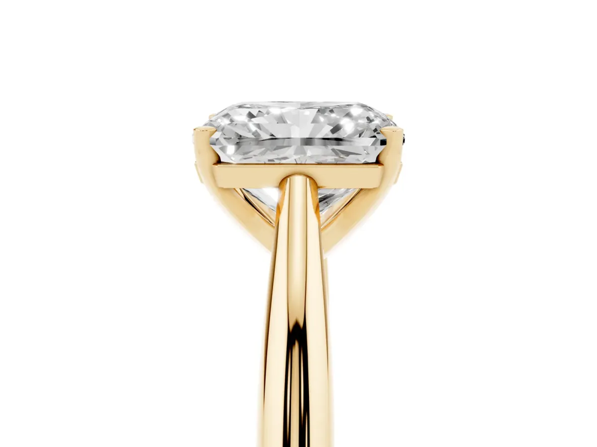 Radiant Cut Diamond Solitaire Engagement Ring with Cathedral Setting and Four-Prong Mount Yellow gold