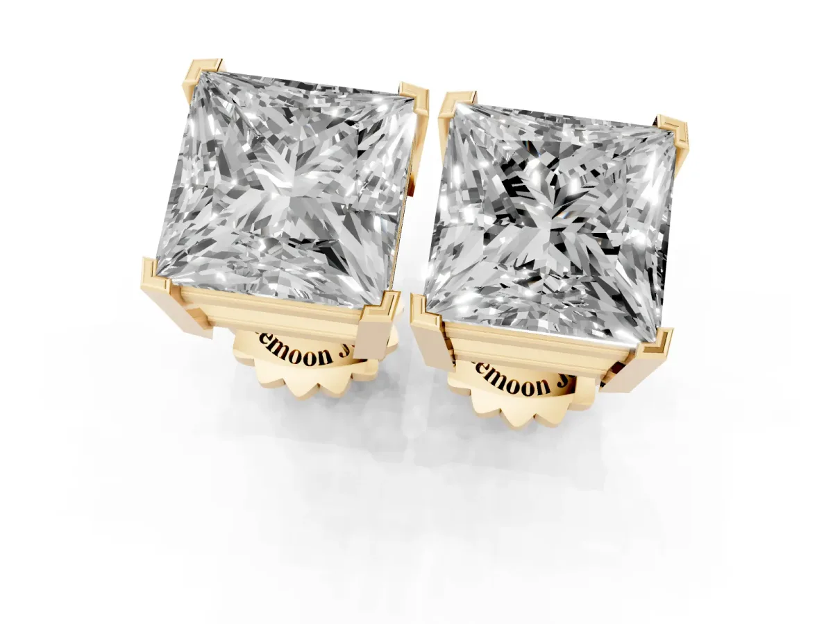 Princess Cut Diamond Stud Earrings Yellow gold
