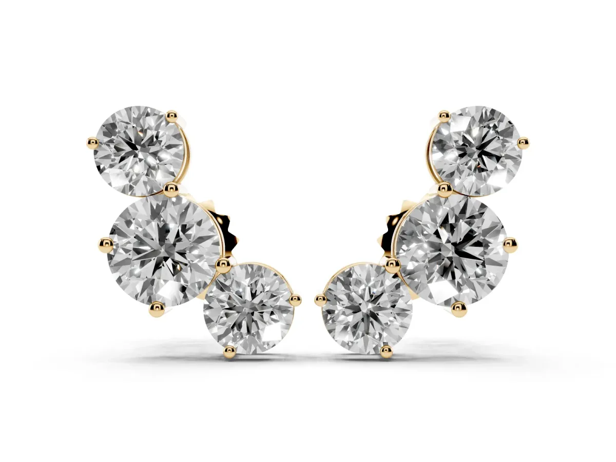 Round Cut Diamond Graduated Three-Stone Stud Earrings Yellow gold
