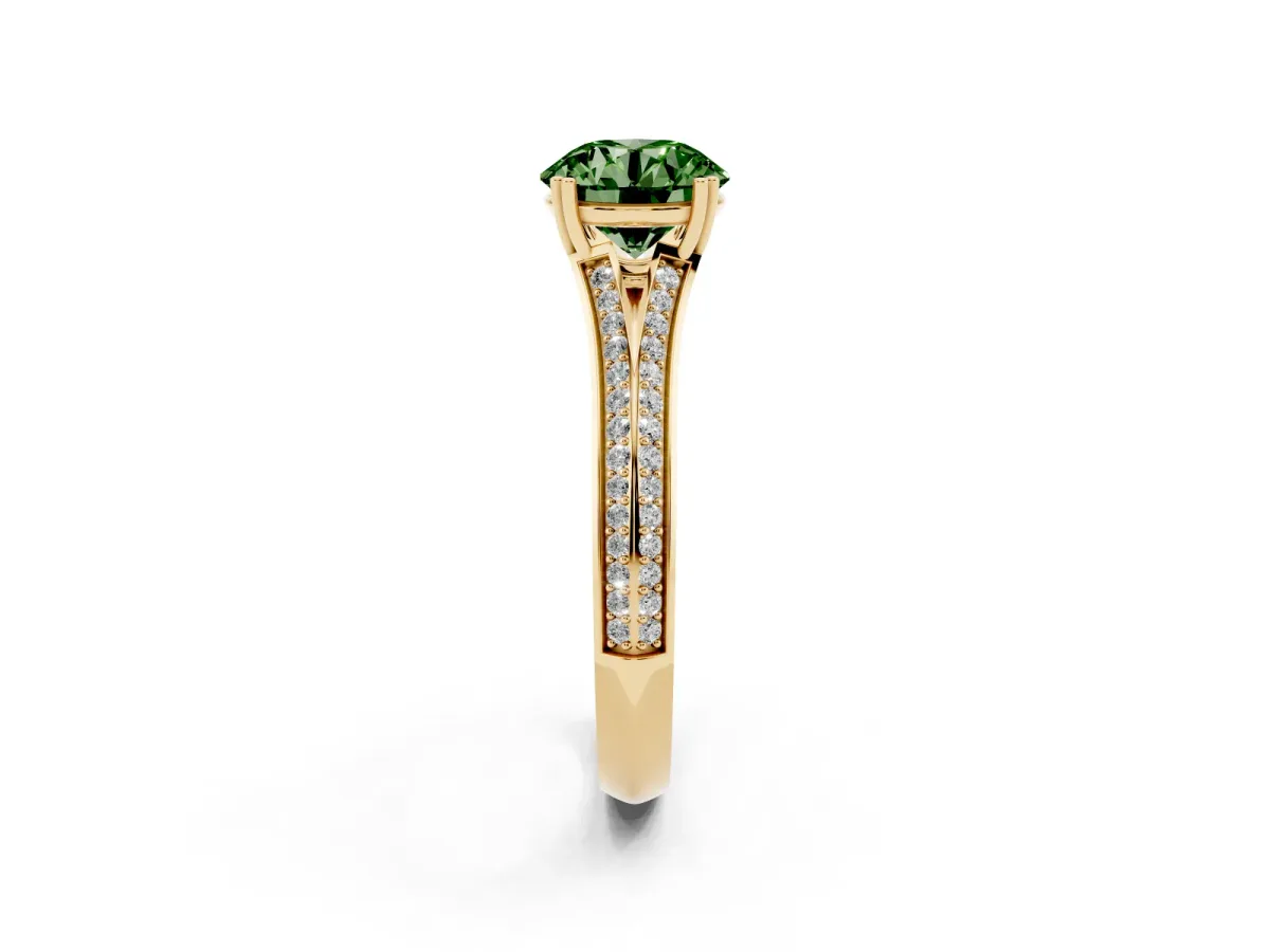 Fancy Green Round Cut Diamond Split Shank Engagement Ring with Pavé Band Yellow gold