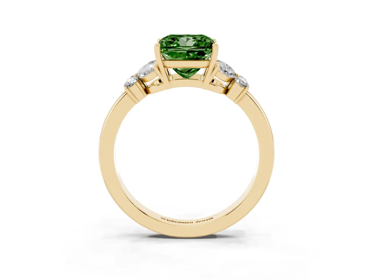 Fancy Green Princess Cut Cut Solitaire Floral Diamond Ring with Four-Prong Setting Yellow gold