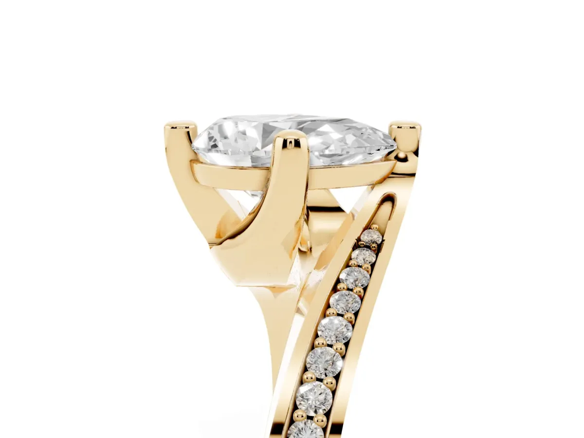 Pear Cut Solitaire Diamond Twist Band with Pavé Setting and Four-Prong Setting Yellow gold