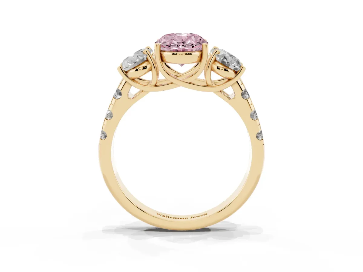 Fancy Pink Three-Stone Oval Cut Diamond Pavé Band with Prong Setting Yellow gold